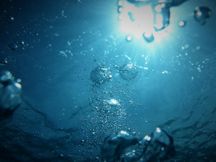 Under water image